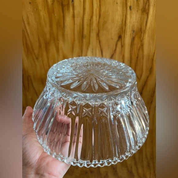 Heavy Vintage Crystal Bowl - Picture 3 of 3
